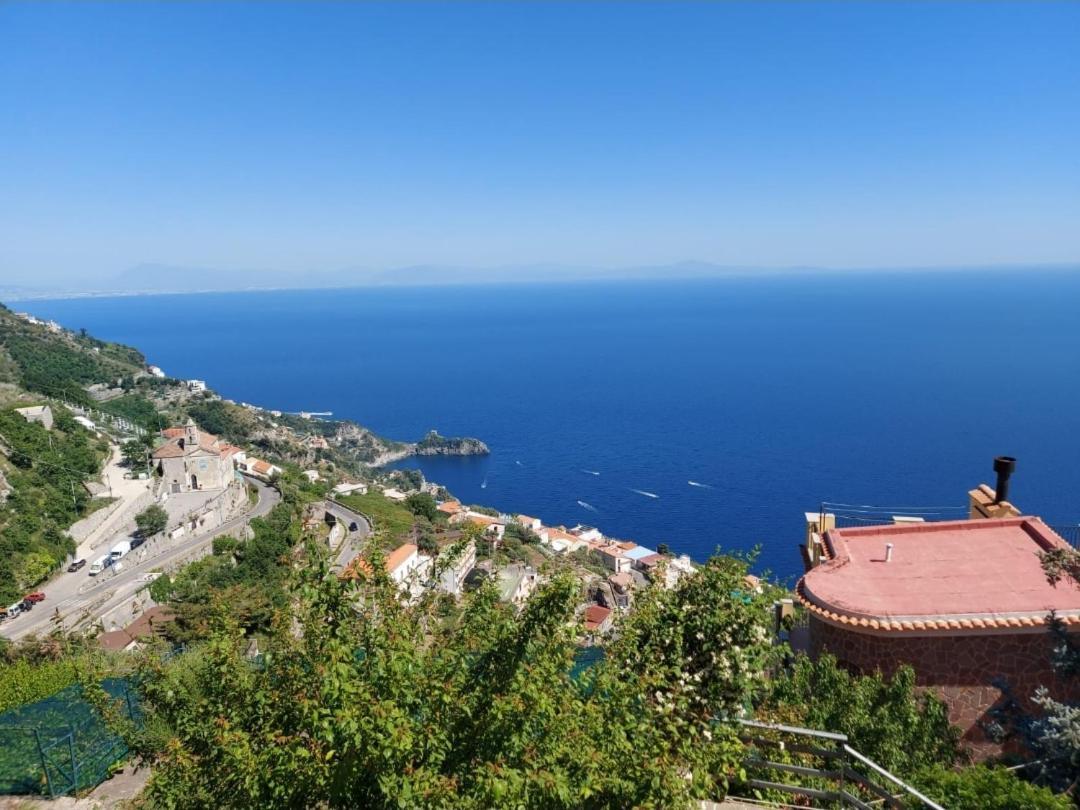Villa Le Arcate Furore Rum bild